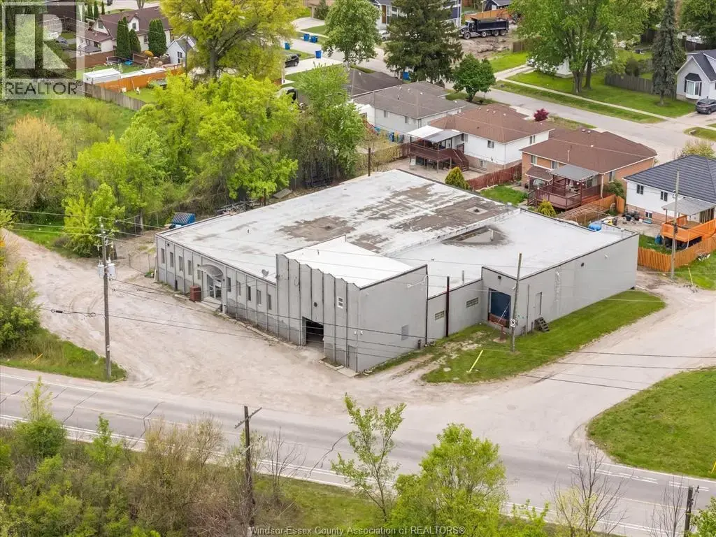 1801 South Cameron Boulevard, Windsor